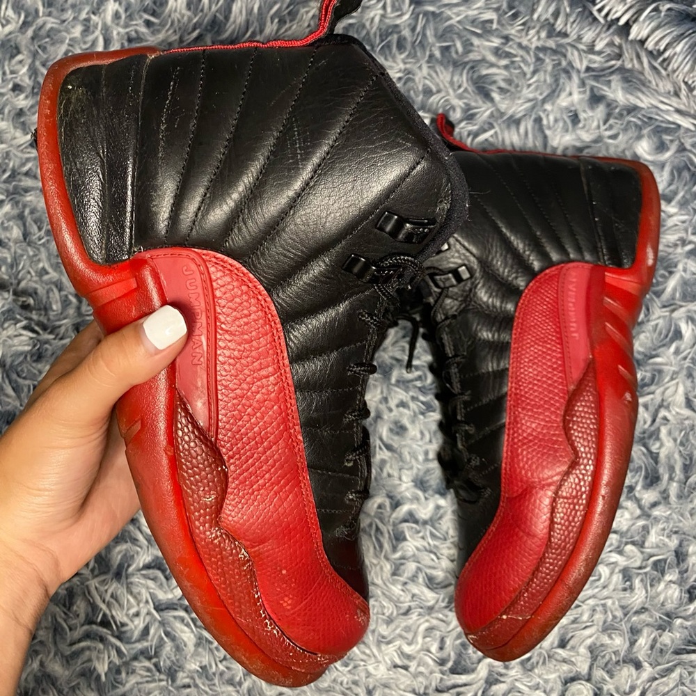 Jordan 12 Flu Game SIZE 8 MEN